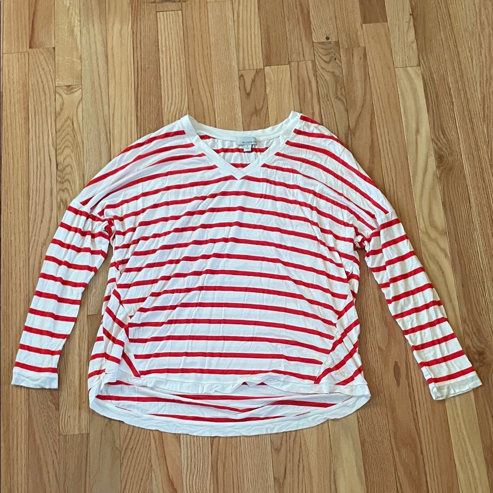 Allison Joy Long Sleeve Tee Womens Large Red White Christmas French Girl Basic